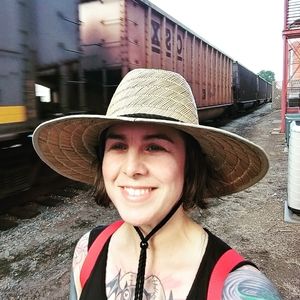 Meet your Posher, Hollie